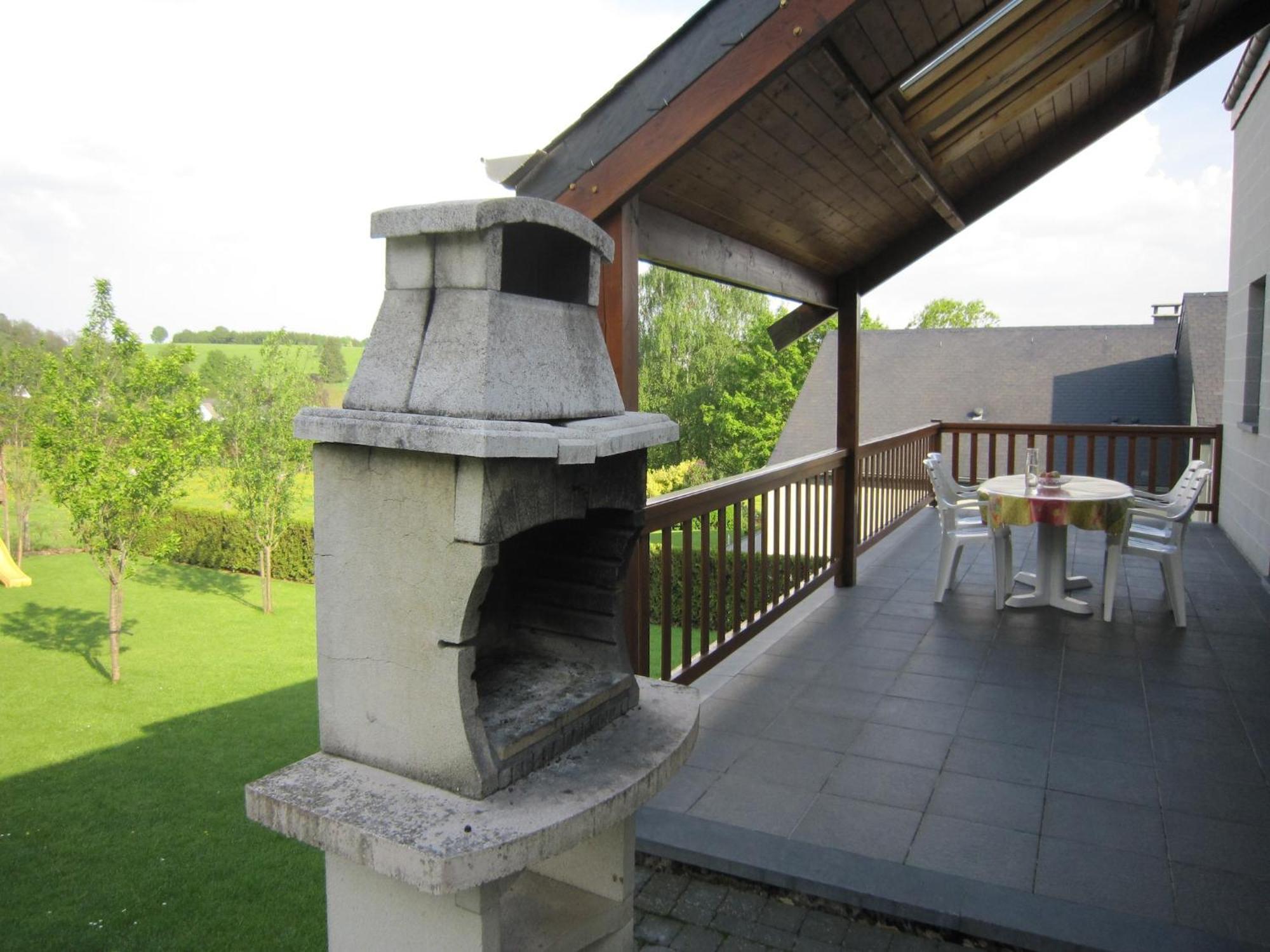 Contemporary Holiday Home In Houffalize With Private Garden Екстериор снимка
