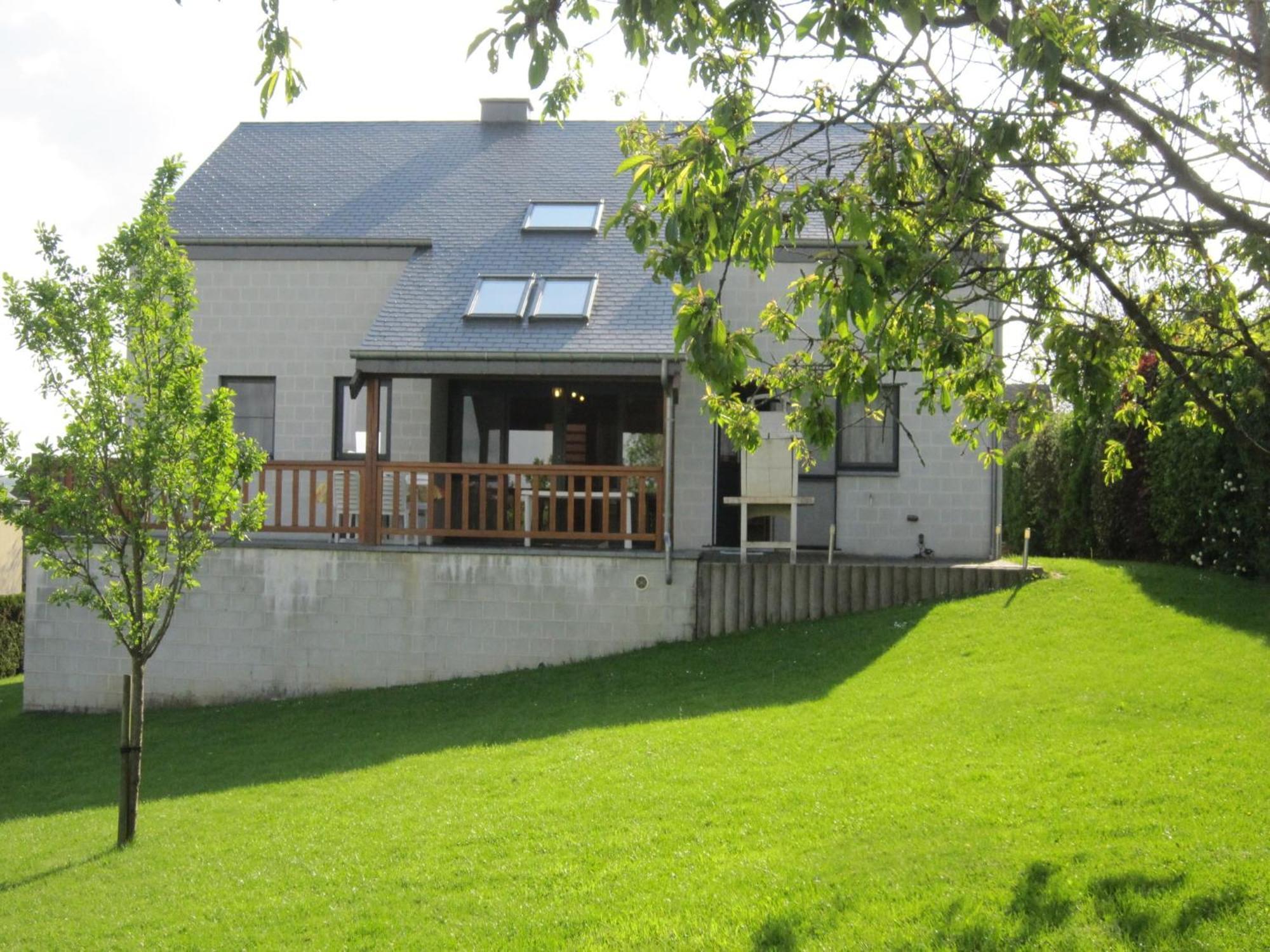 Contemporary Holiday Home In Houffalize With Private Garden Екстериор снимка